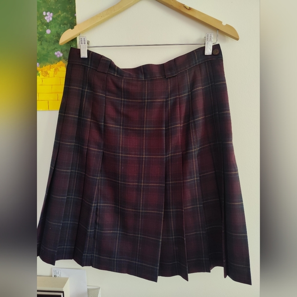 CONRAD C Skirt - Picture 2 of 9